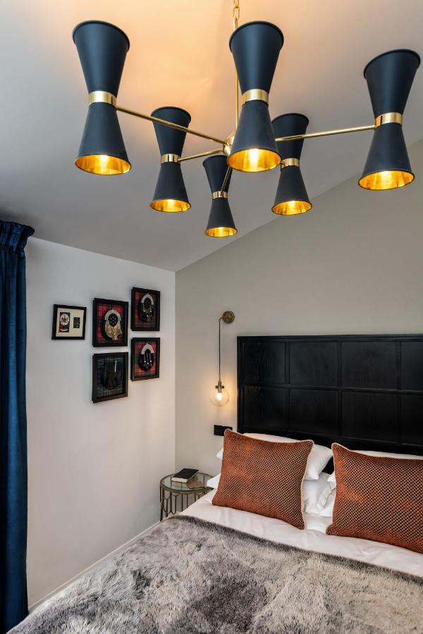 Relax In Super Size Copper Tub - 2 Bedroom Villa Інвернесс Екстер'єр фото
